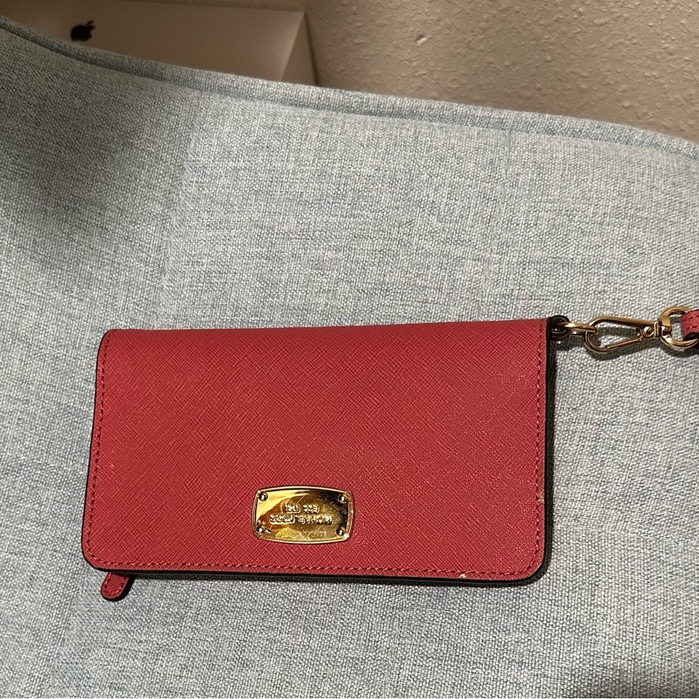 Pink Michael kors wristlet